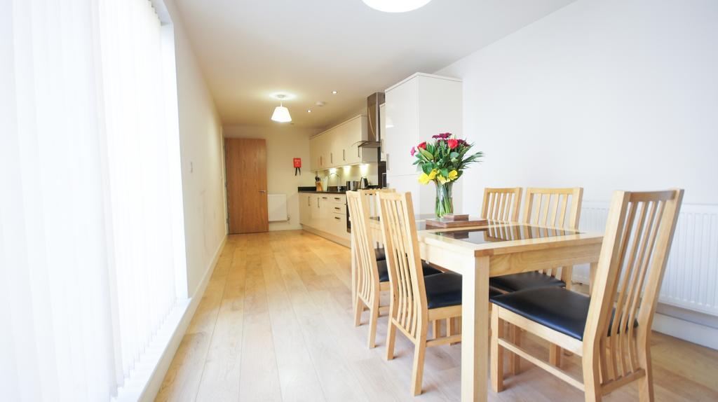 Crompton House Apartments Edgware Ngoại thất bức ảnh